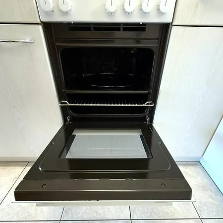 Apartment Salute 106