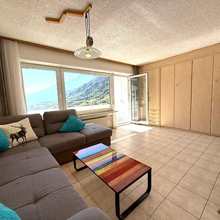 Salute 106 Apartment